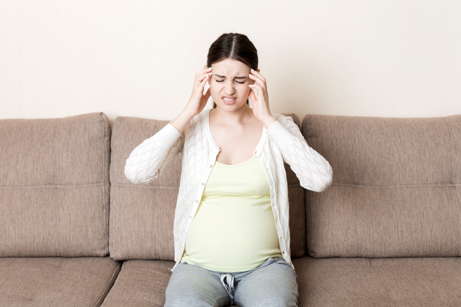 孕期焦慮怎麼辦？孕期焦慮症狀與解決方法，懷孕情緒不穩的調適指南